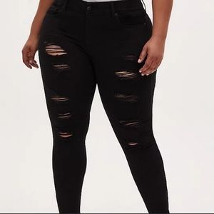 TORRID Bombshell Black Distressed Skinny Jeans